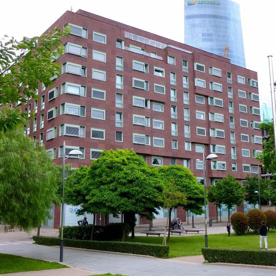 Lehendakari Leizaola 27, Bilbao