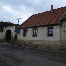 Skokovský dvůr