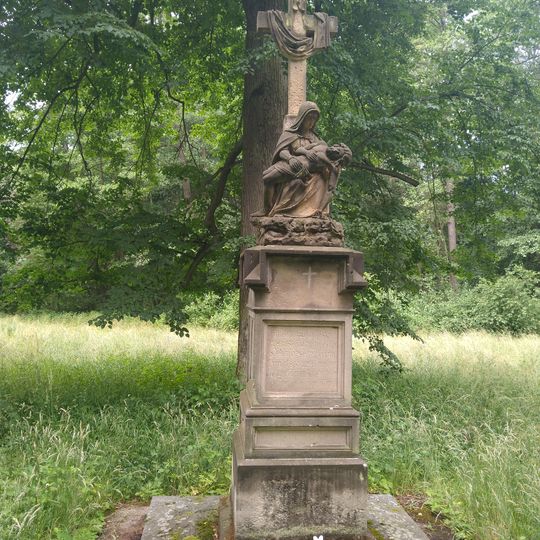 Pieta u zámeckého parku
