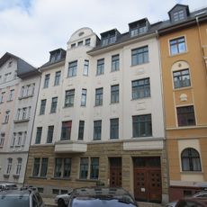 Mietshaus in geschlossener Bebauung Hübschmannstraße 8