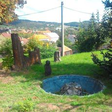 Kašna u vlakového nádraží v Plasích