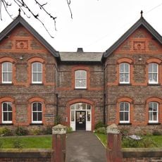 13 New Hall, Longmoor Lane