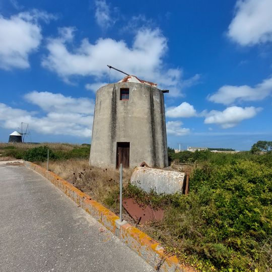 Conjunto de moinhos no Lugar de Mós