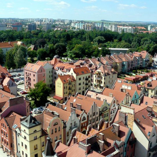 Miasto - zespół urbanistyczno-krajobrazowy, poł. XIII