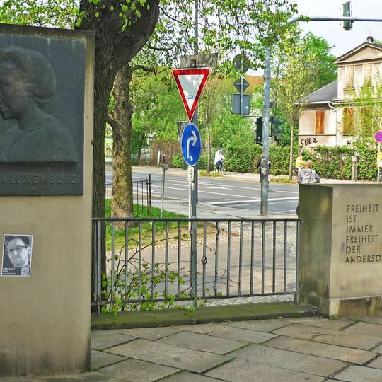 Rosa-Luxemburg-Denkmal