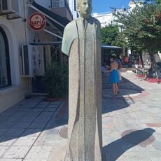 Bust of Stefanos Xanthoudidis, Irakleio