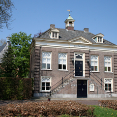 Raadhuisplein 8, Berlicum