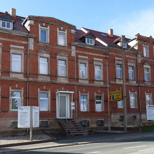 Doppelmietshaus in offener Bebauung, mit Vorgarten Frankenberger Straße 255; 257