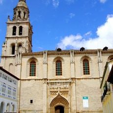 Iglesia de Santa María de Mediavilla