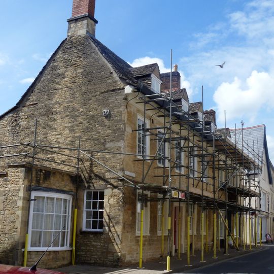 1 and 3, Dollar Street