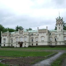 Zespół pałacowy w Paszkówce