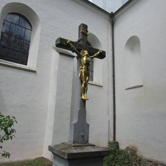 Kříž u Minoritského kostela Nanebevzetí Panny Marie v Jihlavě