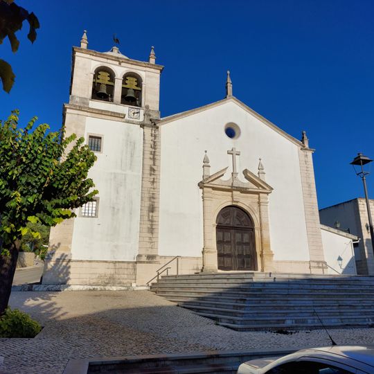 Igreja de Nossa Senhora das Neves, matriz de Abiúl, incluindo todo o seu património integrado