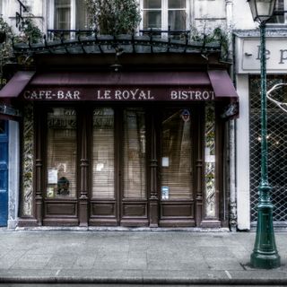 Café-Bar, 143 rue Saint-Denis