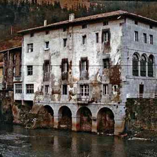 Altzolako lonja-etxea