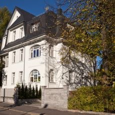 Wohnhaus Friedeburger Straße 2