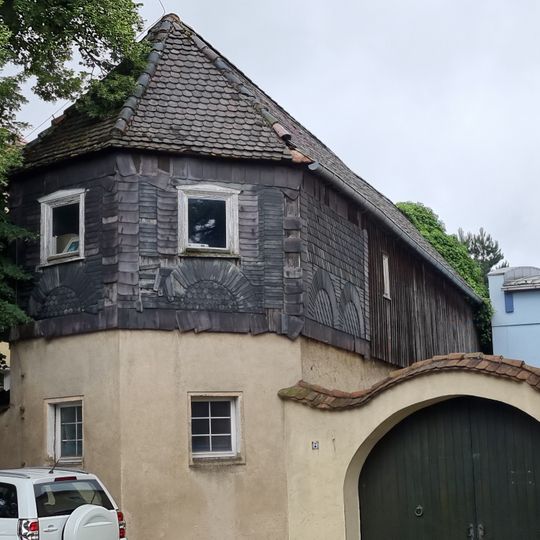 Seitengebäude eines kleinen Dreiseithofes Hauptstraße 75