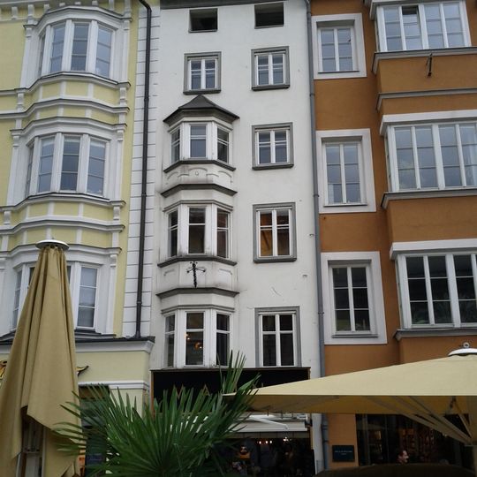 Maria-Theresien-Straße 3