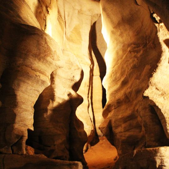 Rickwood Caverns State Park