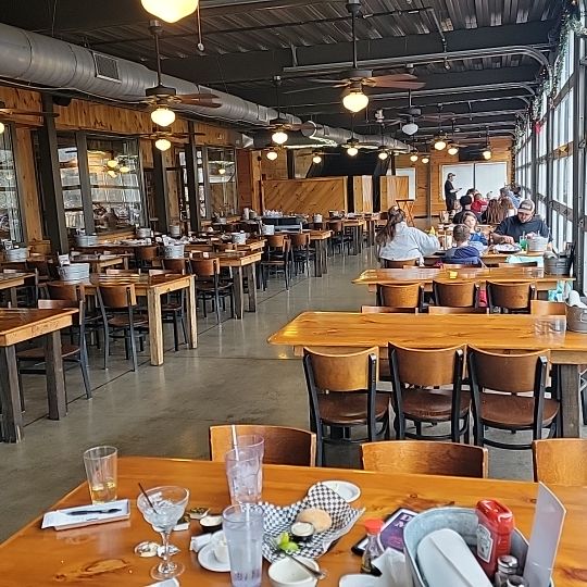 Harpoon Harry's Crab House - Pigeon Forge