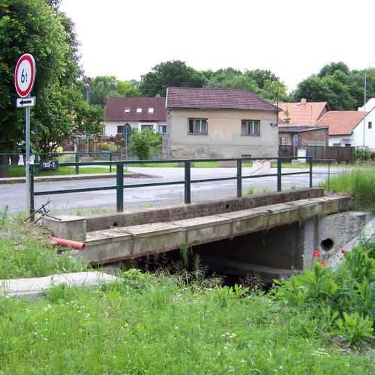 Bridge over Pitkovický potok in Kuří
