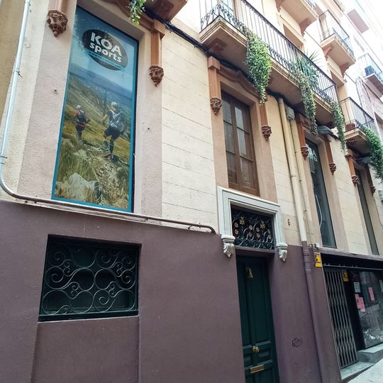 Cases al carrer Sant Tomàs, 6-7