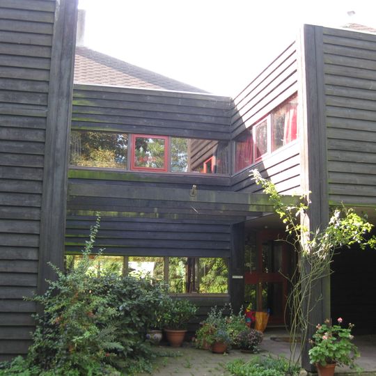 Roomeinde 7, Broek in Waterland