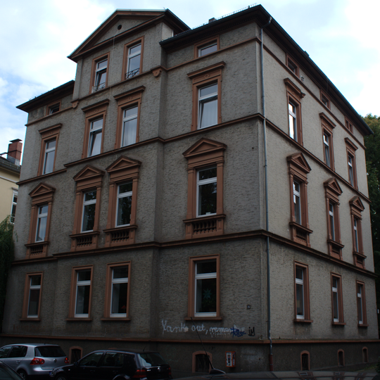 Eichgärtenallee, Schwanenteich und Wieseck