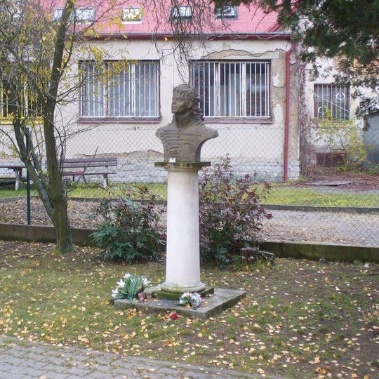 Pomník Michaela Jacksona v ulici U Včely v Zbraslavi