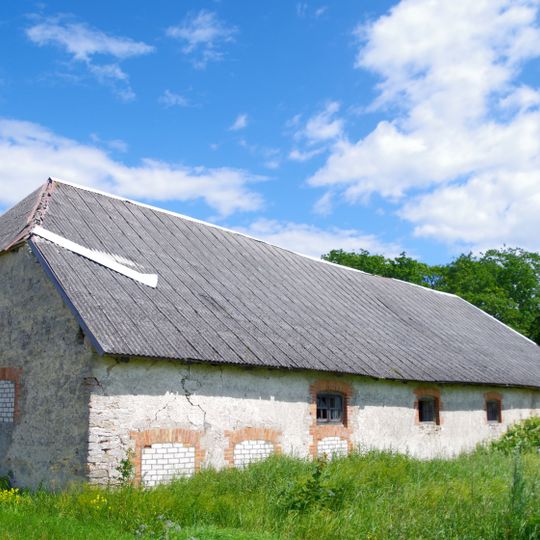 Hagudi manor granary