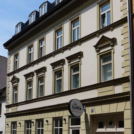 Mietshaus Siegesstraße 19