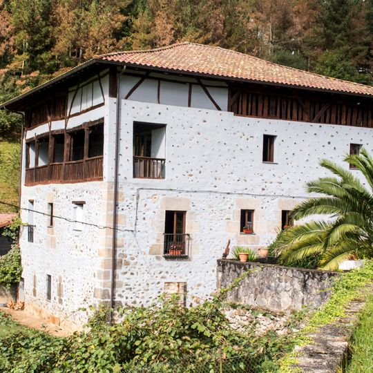 Caserío Egurbidetorrea
