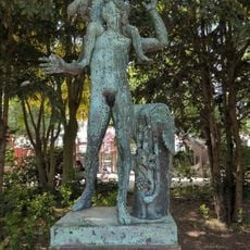 Statue