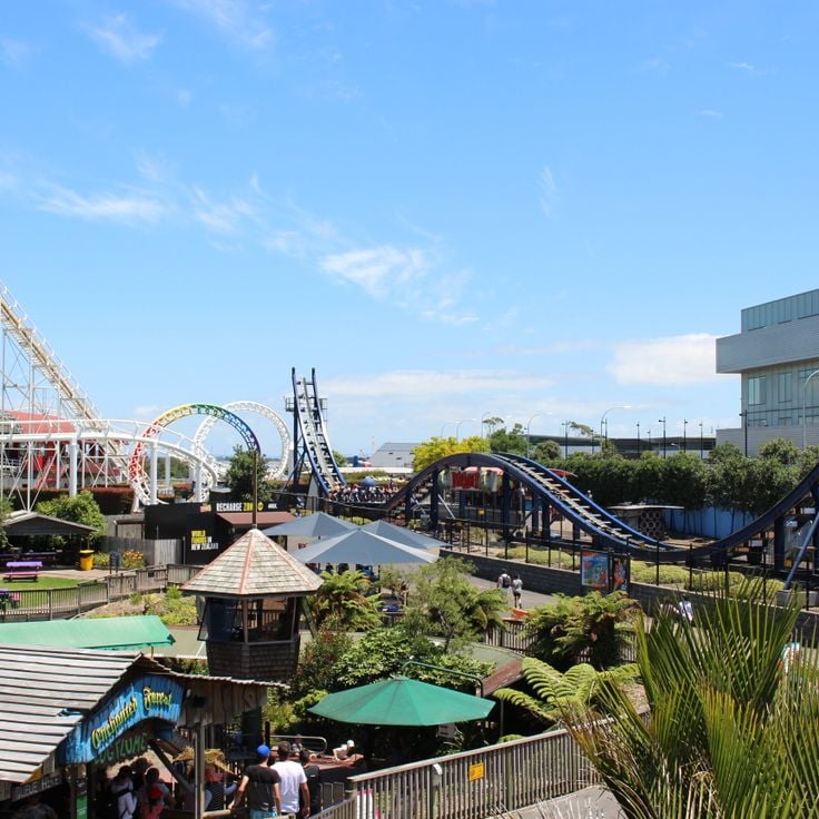 Rainbow's End Theme Park