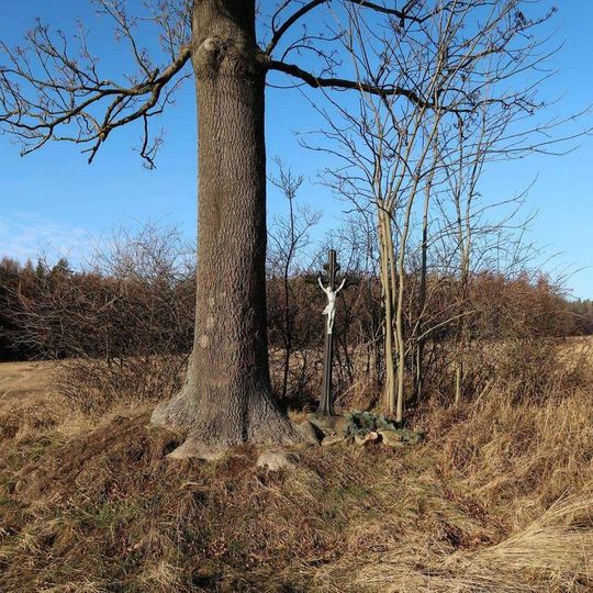 Kříž severně od Obecnice