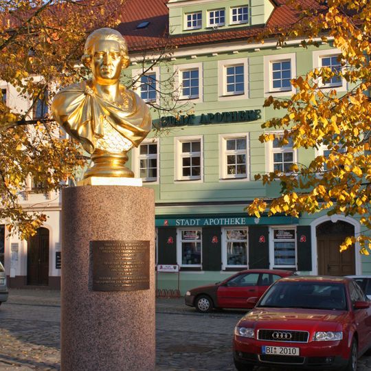 Büste Friedrich August I. auf dem Marktplatz Altmarkt