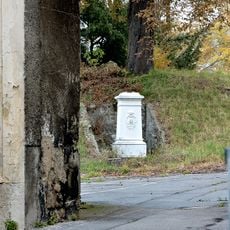 Marc Aurel-Kaserne – Kaiser Franz Josef Denkmal