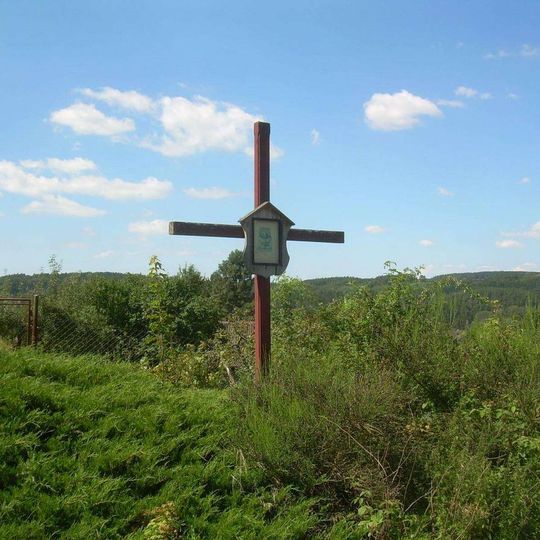 Kříž východně od Černé Hati