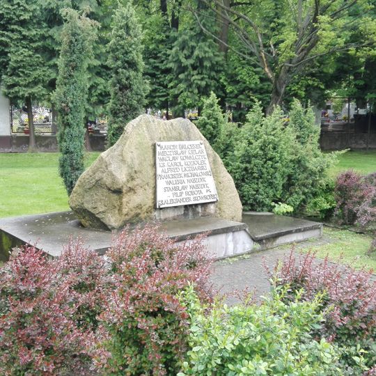 Pomnik Polskim nauczycielom ziemi prudnickiej