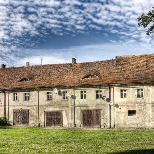 Northern outbuilding in Henryków