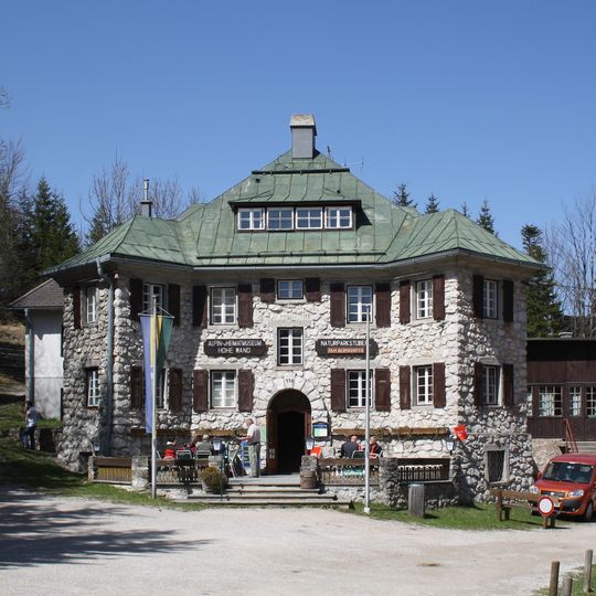 Alpin- und Heimatmuseum, Wr. Neustädter-Haus