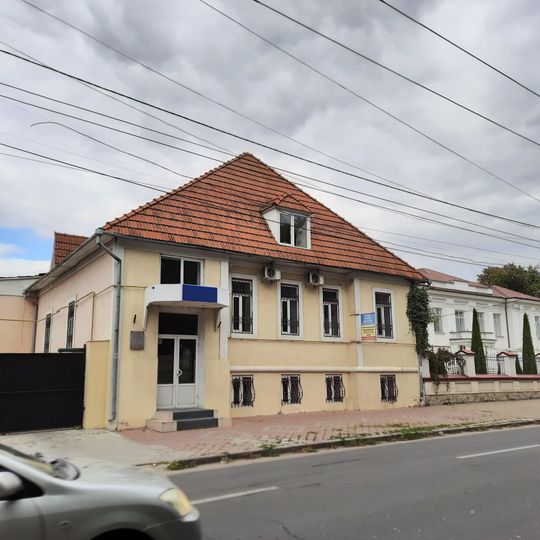Building, Mihail Kogălniceanu, 90