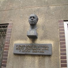 Busta Konstantina Biebla