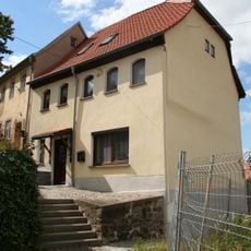 Wohnhaus in halboffener Bebauung