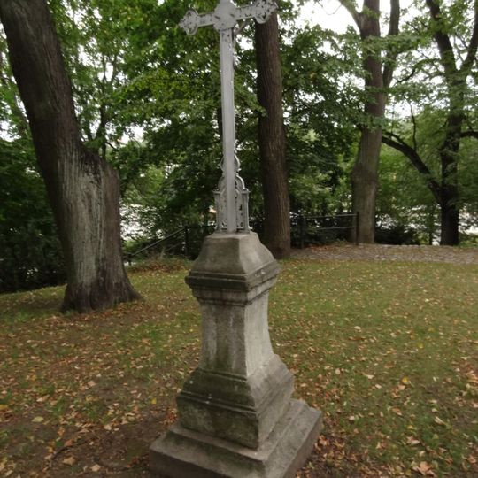 Krucifix u kostela sv. Jana Křtitele