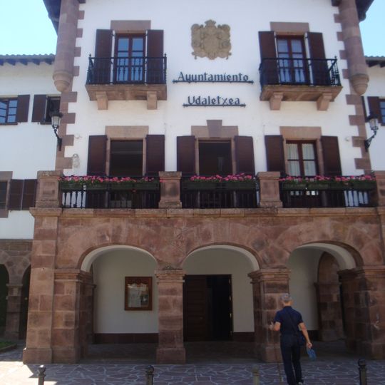 Doneztebeko udaletxea