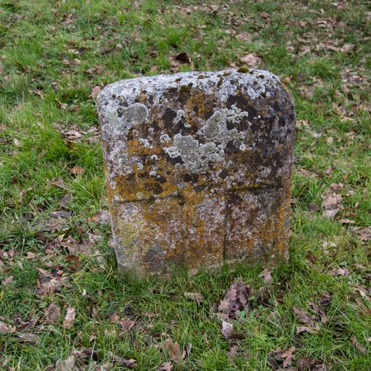 Östlicher Kreuzstein bei Kinding