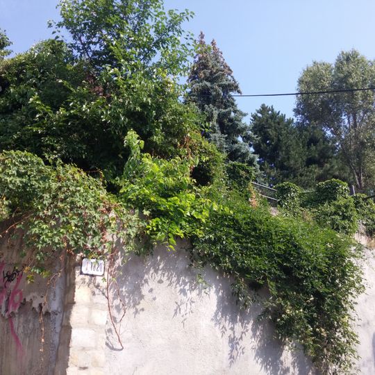 Nájomný dom so záhradou