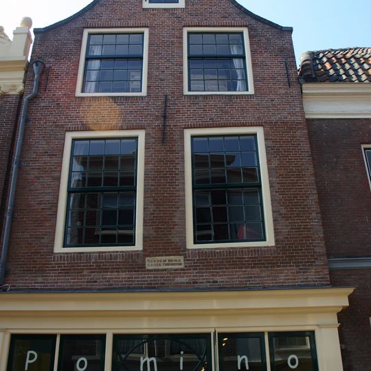 Langebrug 83, Leiden