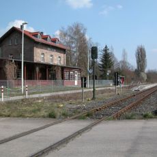 Langlau station building